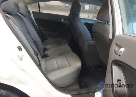 2018 Kia Forte Lx из США, поврежденный, VIN 3KPFK4A75JE179426